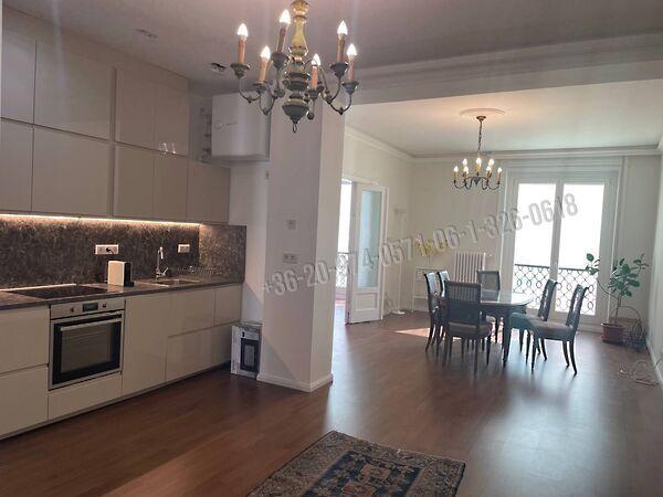 Károly, Budapest, VII. kerület 3. képe