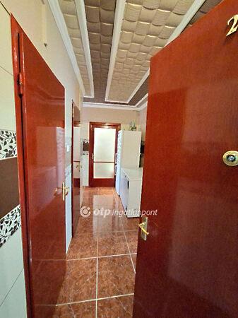 Laktanya, Szabadszállás képe