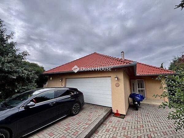 Hajnal, Nagykozár képe