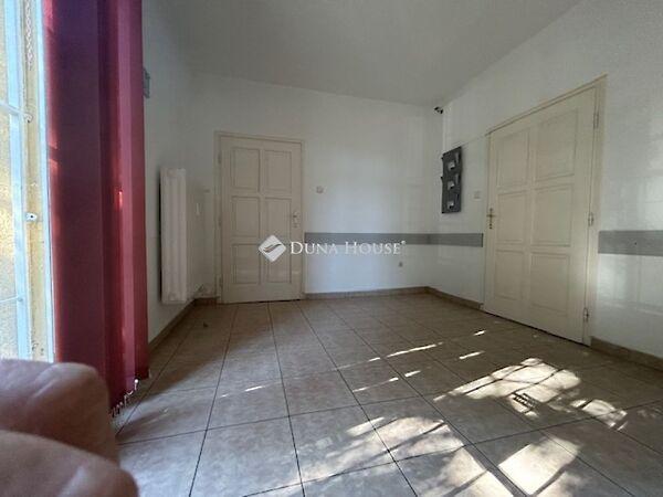 Építők, Pécs 3. képe