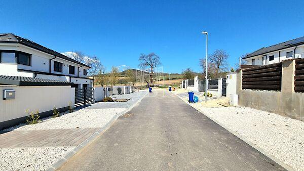 Völgyliget, Üröm képe