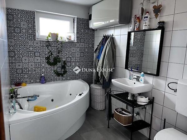 Munkácsy, Pilis 2. képe