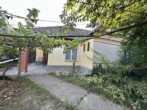 Iskola,, Bátya 2. képe