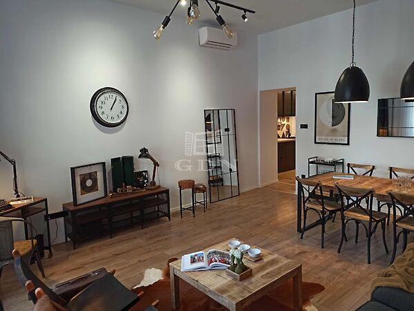 Vas, Budapest, VIII. kerület 3. képe