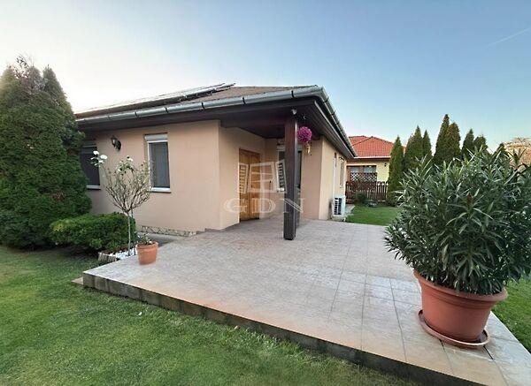 Akkumulátoros napelem, Inárcs képe