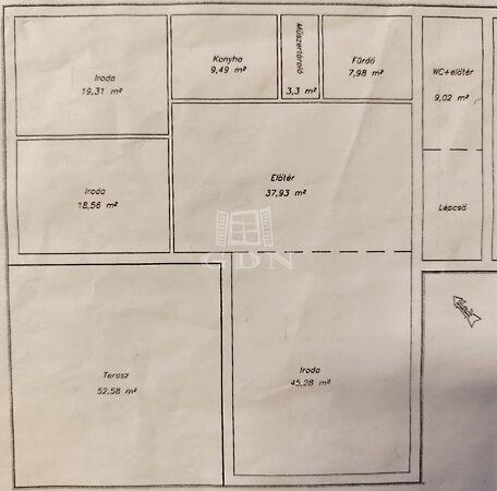 Tágas, világos iroda, Veszprém 2. képe