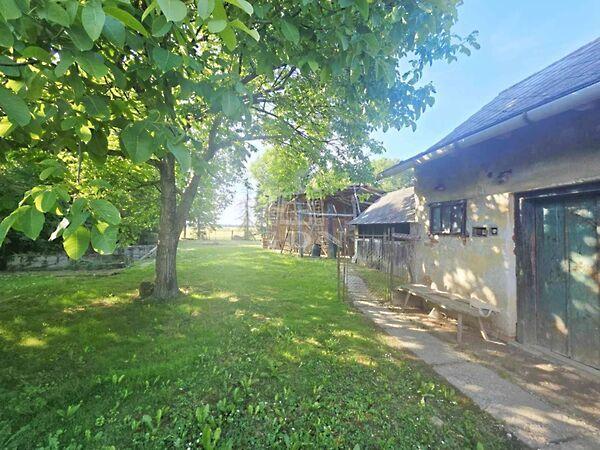 lakható ház kút, garázs,, Iklódbördőce 3. képe