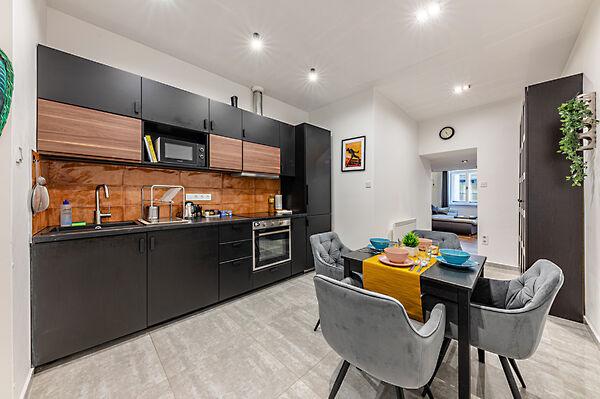 Leonardo Da Vinci, Budapest, VIII. kerület 2. képe