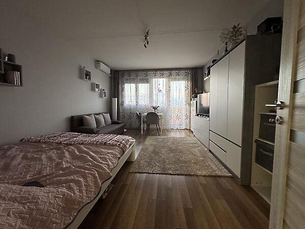 Kossuth Lajos, Budapest, XXI. kerület 2. képe