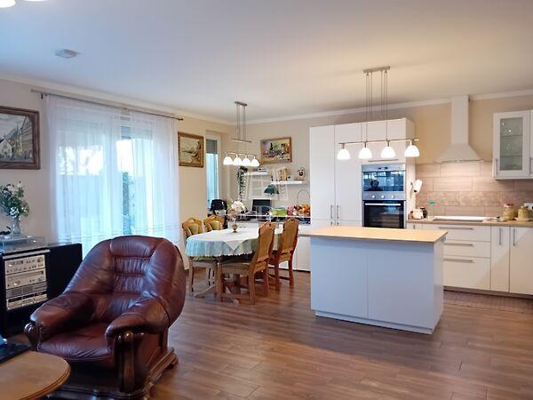 Darázs, Telki képe