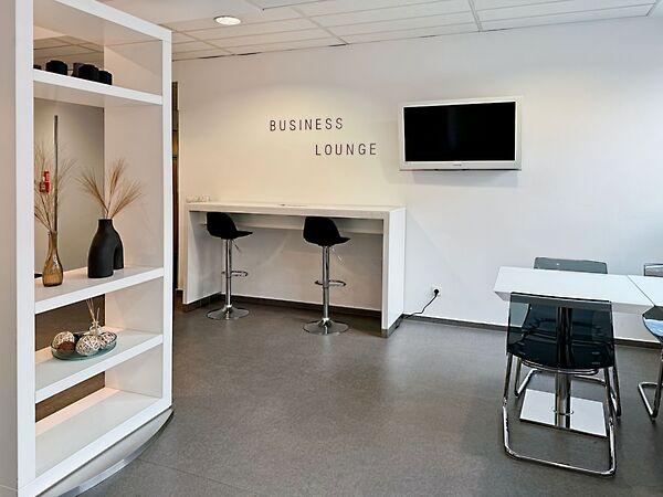 Allee Corner, Október huszonharmadika utca 8-10, Budapest, Hungary, Budapest, XI. kerület 2. képe