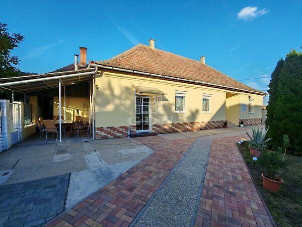 Köztársaság, Nagybaracska 2. képe