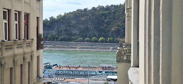 Belgrád, Budapest, V. kerület 2. képe