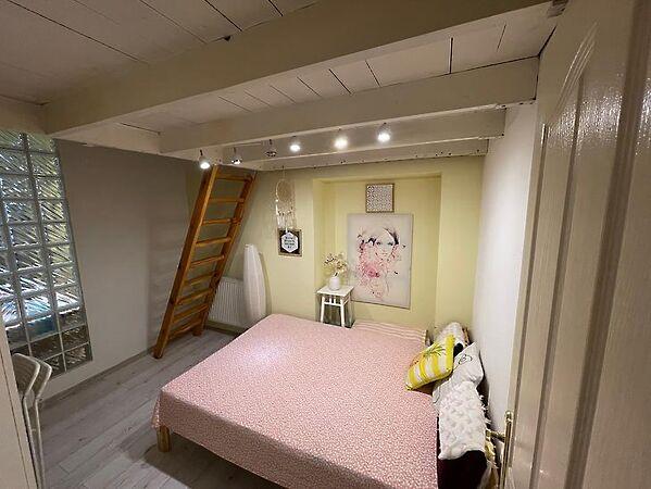 II. János Pál pápa, Budapest, VIII. kerület 3. képe