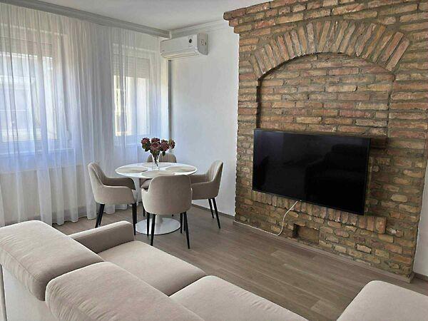 Komlóssy, Debrecen 2. képe