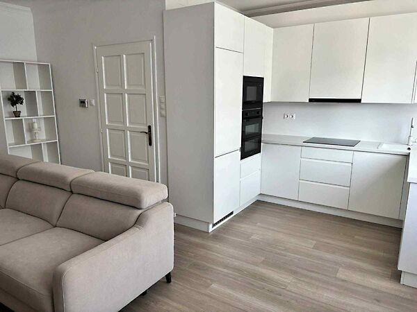 Komlóssy, Debrecen 3. képe