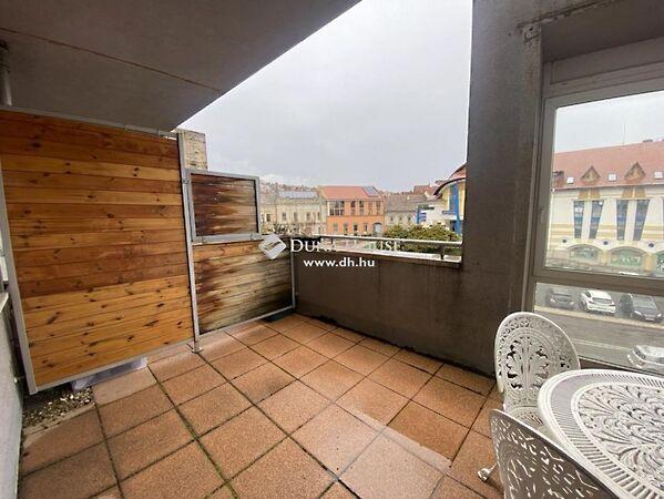 Király, Pécs 2. képe