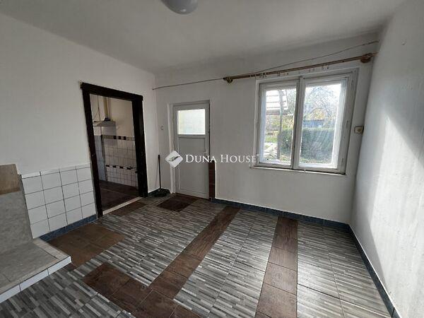 Vajaskúti, Tokodaltáró képe