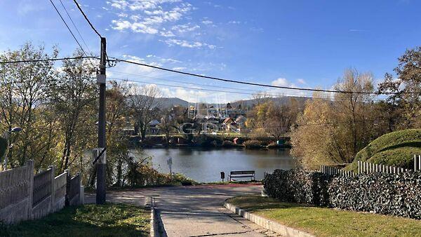 Tavak, Pilisvörösvár képe