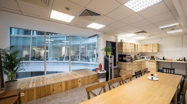 A kat. irodaházban I.em. 47m², Budapest, VII. kerület 3. képe