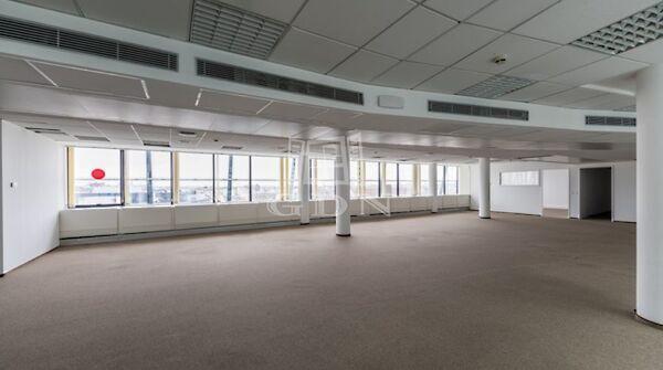 Irodaházban Fsz. kávézó 80m², Budapest, VII. kerület 2. képe