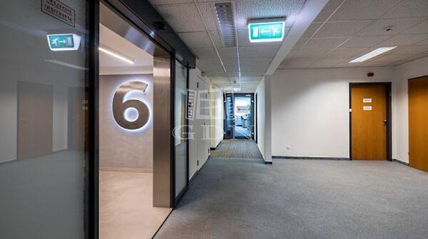 A kat. irodaház II.em. 873m², Budapest, XII. kerület 3. képe
