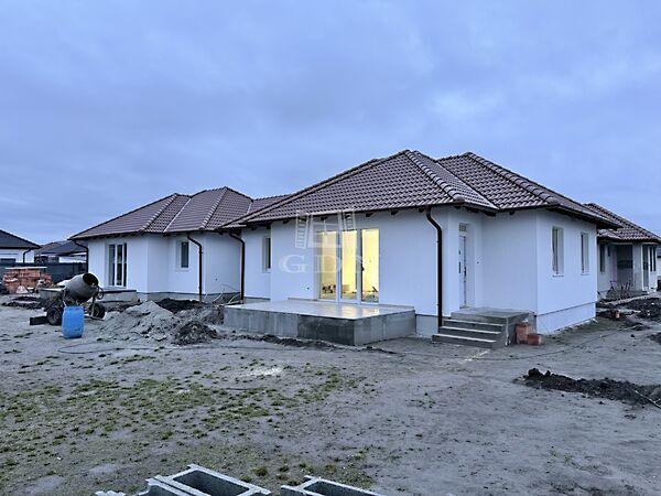 Bársony, Jászberény 3. képe