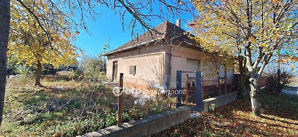 Dvcs, Akasztó 2. képe