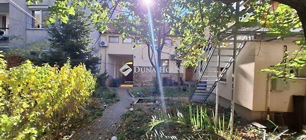 Alkotmány, Pécs 2. képe