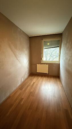 István, Debrecen 2. képe