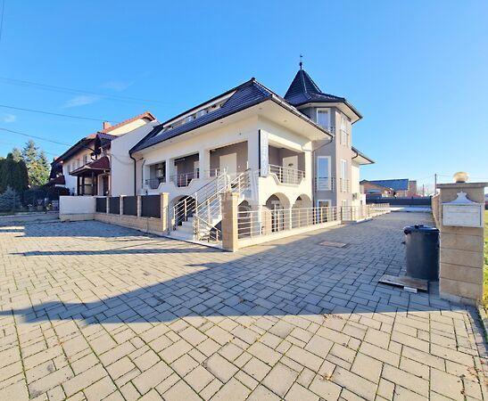 11 szobás apartman, 3 szinten,, Hévíz képe