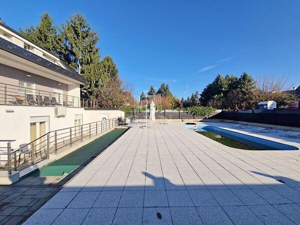 11 szobás apartman, 3 szinten,, Hévíz 2. képe