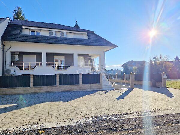 11 szobás apartman, 3 szinten,, Hévíz 3. képe