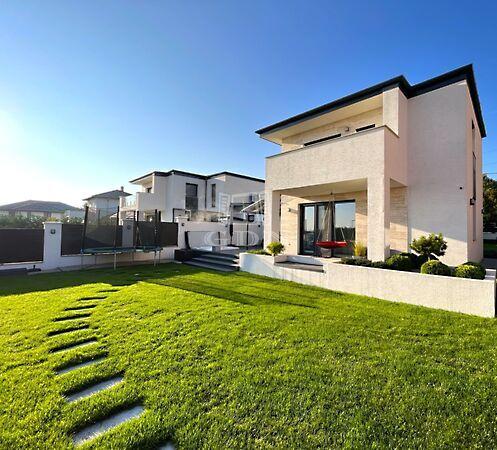 Világos, Törökbálint képe