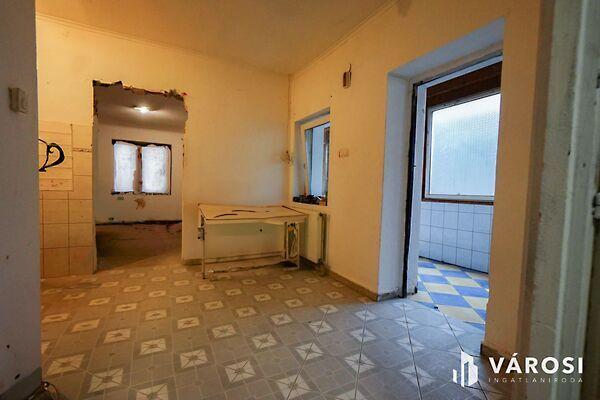 Tahitótfalu 3. képe