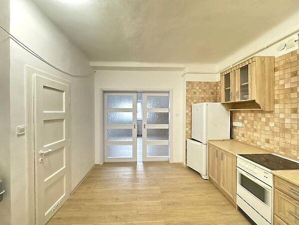 Szél, Budapest, III. kerület 2. képe