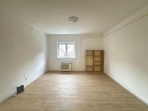 Szél, Budapest, III. kerület 3. képe