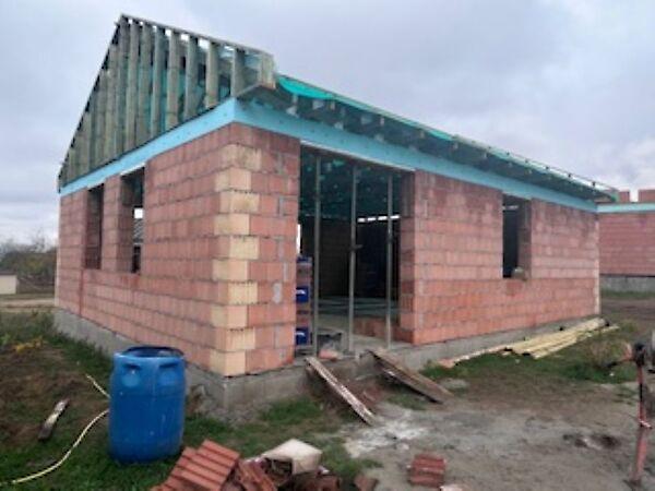 Szent István park, Vácrátót 2. képe