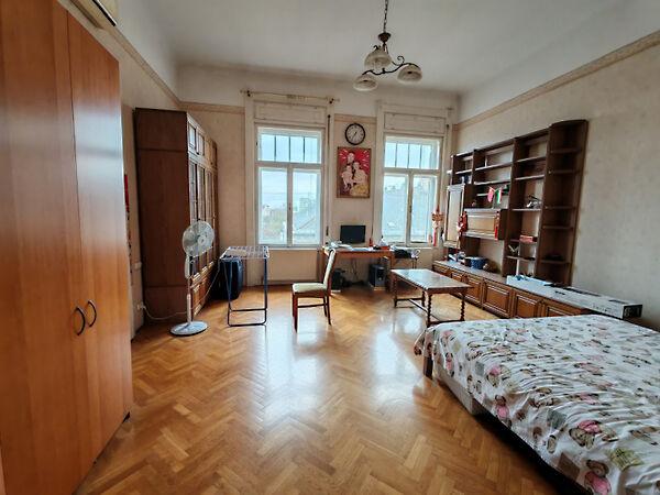 Négyes metro megálló, Budapest, VIII. kerület 3. képe