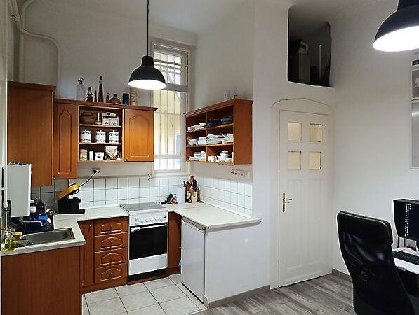 Szilágyi Erzsébet, Budapest, II. kerület 3. képe