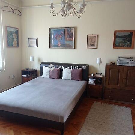 Petőfi Sándor, Pécs 3. képe