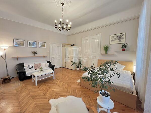 központi elhelyezkedés, Budapest, X. kerület képe