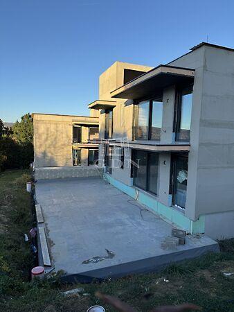 Kismartoni, Budaörs 3. képe