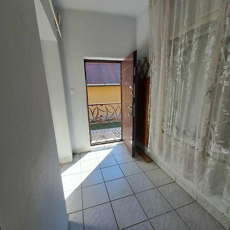 Judit Ingatlan és, Péteri 2. képe