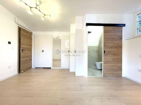 Megye, Pécs 3. képe