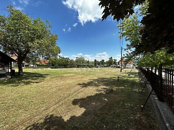 Szenzációs lokáció, top, Balatonakali képe