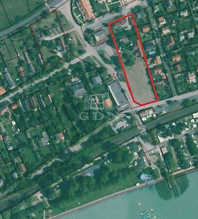 Szenzációs lokáció, top, Balatonakali 3. képe