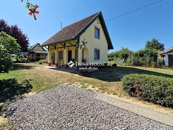 Hosszúlépés, Nagykozár 3. képe