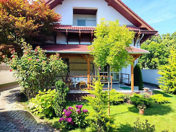 Akadémia, Debrecen képe