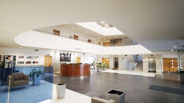 Irodaházban 210 m² iroda, Budapest, XI. kerület 2. képe